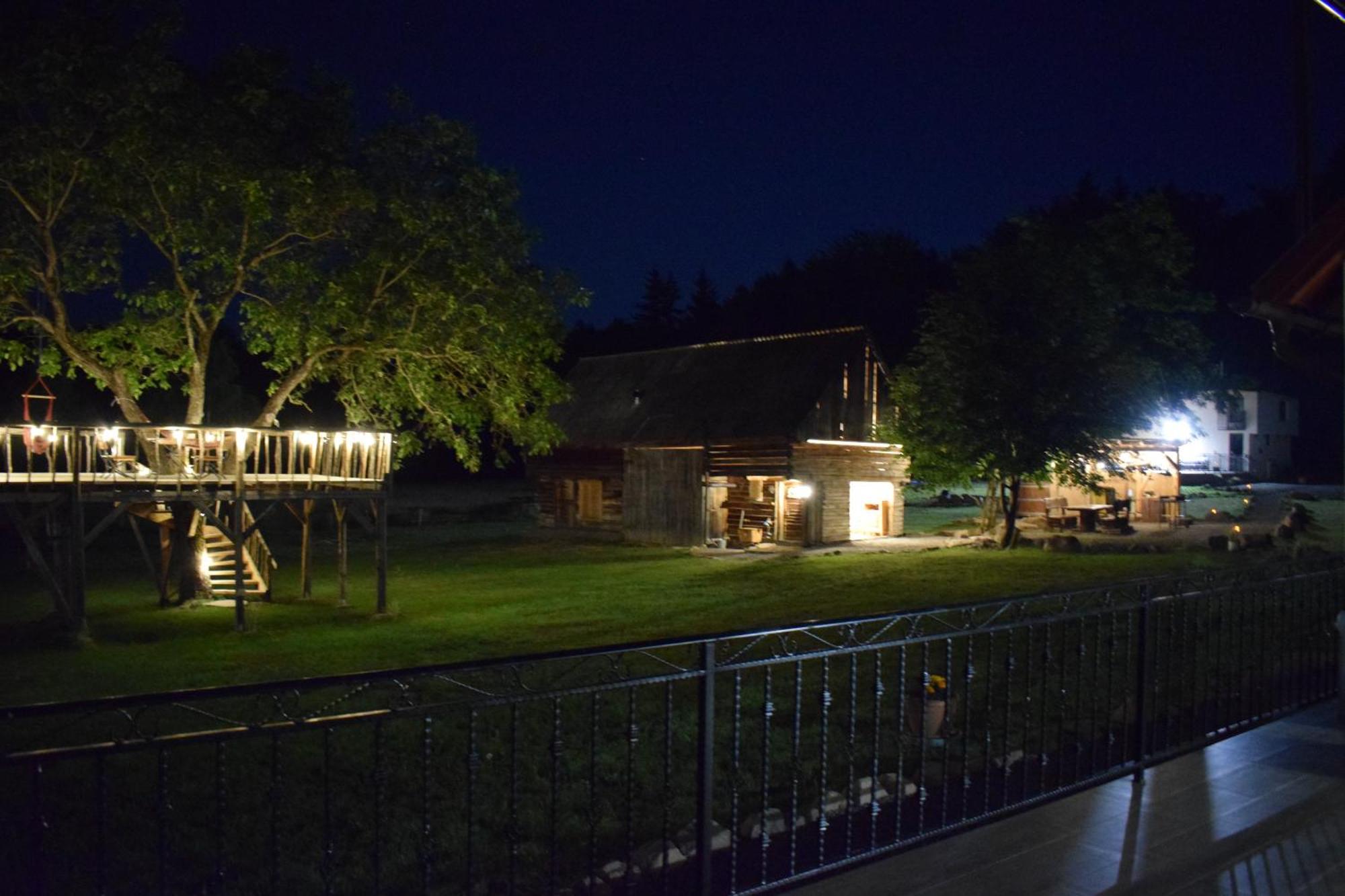 Holiday Nature House Извоаре Екстериор снимка